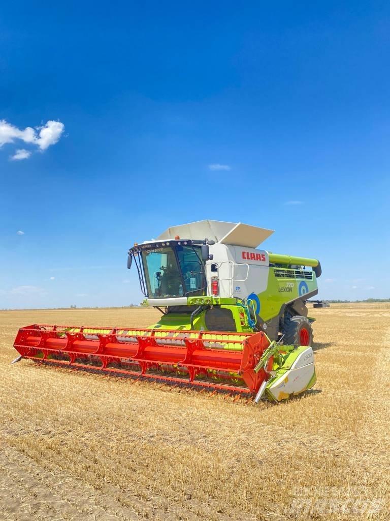 CLAAS Lexion 770 TT Combine harvesters