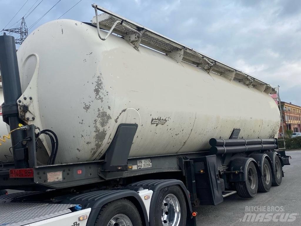 Spitzer SK2458CAL Tanker semi-trailers