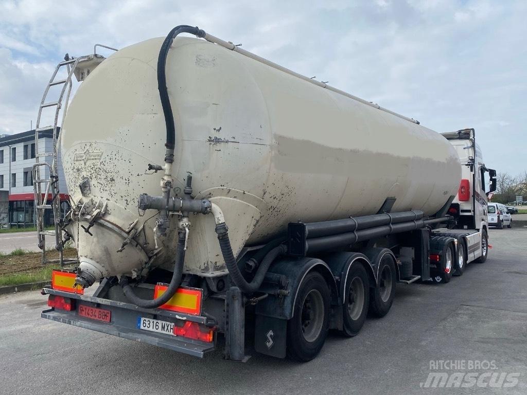 Spitzer SK2458CAL Tanker semi-trailers