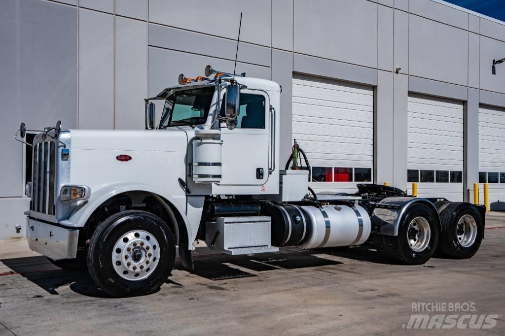 Peterbilt 389 Prime Movers