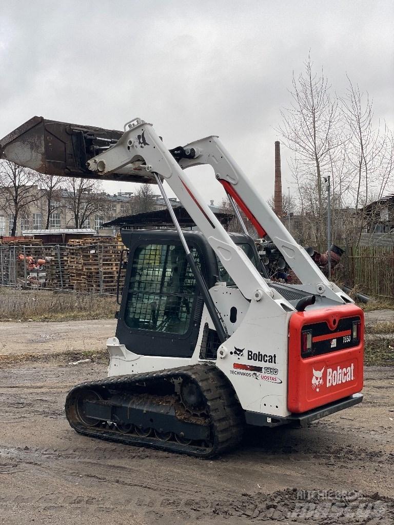 Bobcat T550 Skid steer loaders