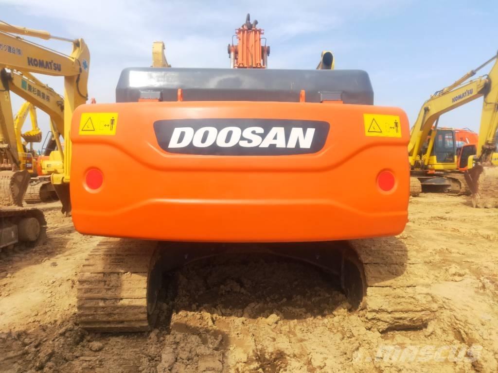 Doosan DX260LC Crawler excavators