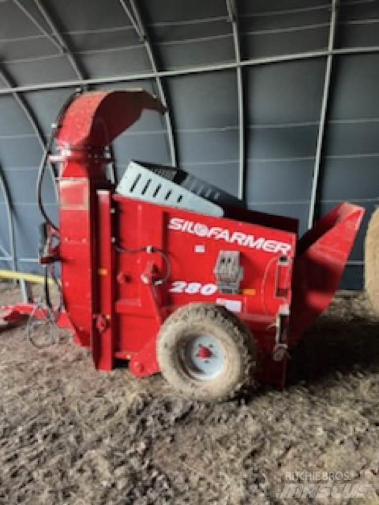 Silofarmer P 280 Bale shredders, cutters and unrollers