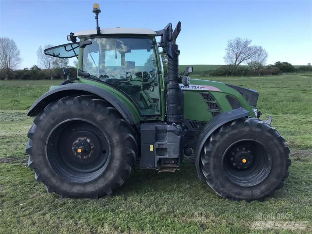 Fendt 724 Vario Tractors