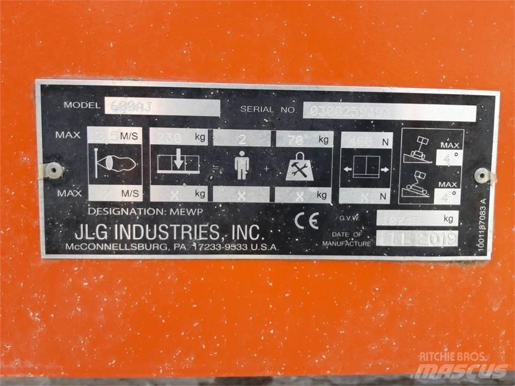 JLG 600AJ Articulated boom lifts