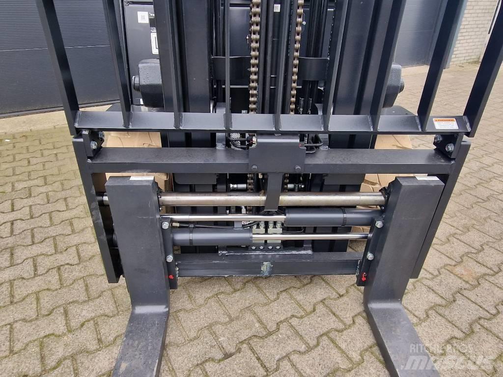 Bobcat B 30 X-7 Plus Electric forklift trucks