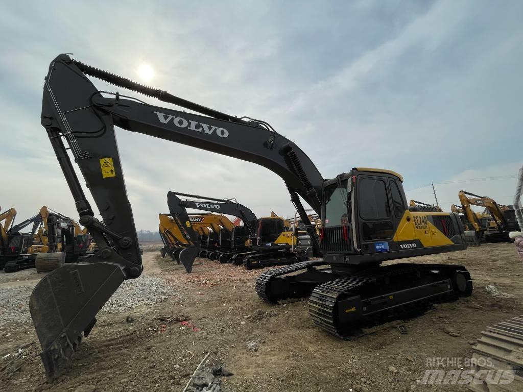 Volvo EC240D Crawler excavators