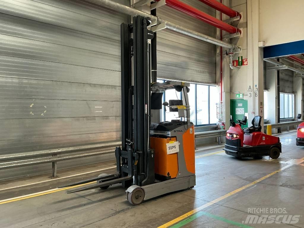Still FMX 14 Reach truck