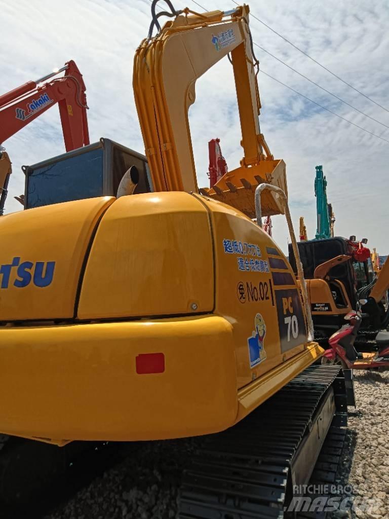 Komatsu PC 70 Crawler excavators
