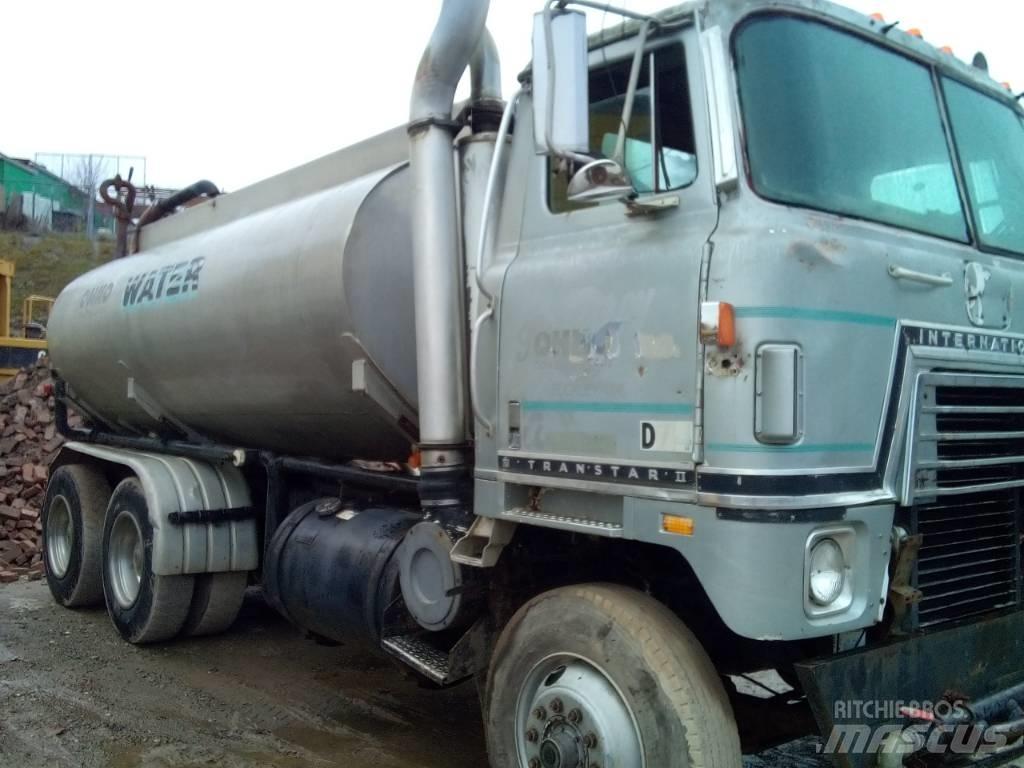 International 8V71D Car carrier