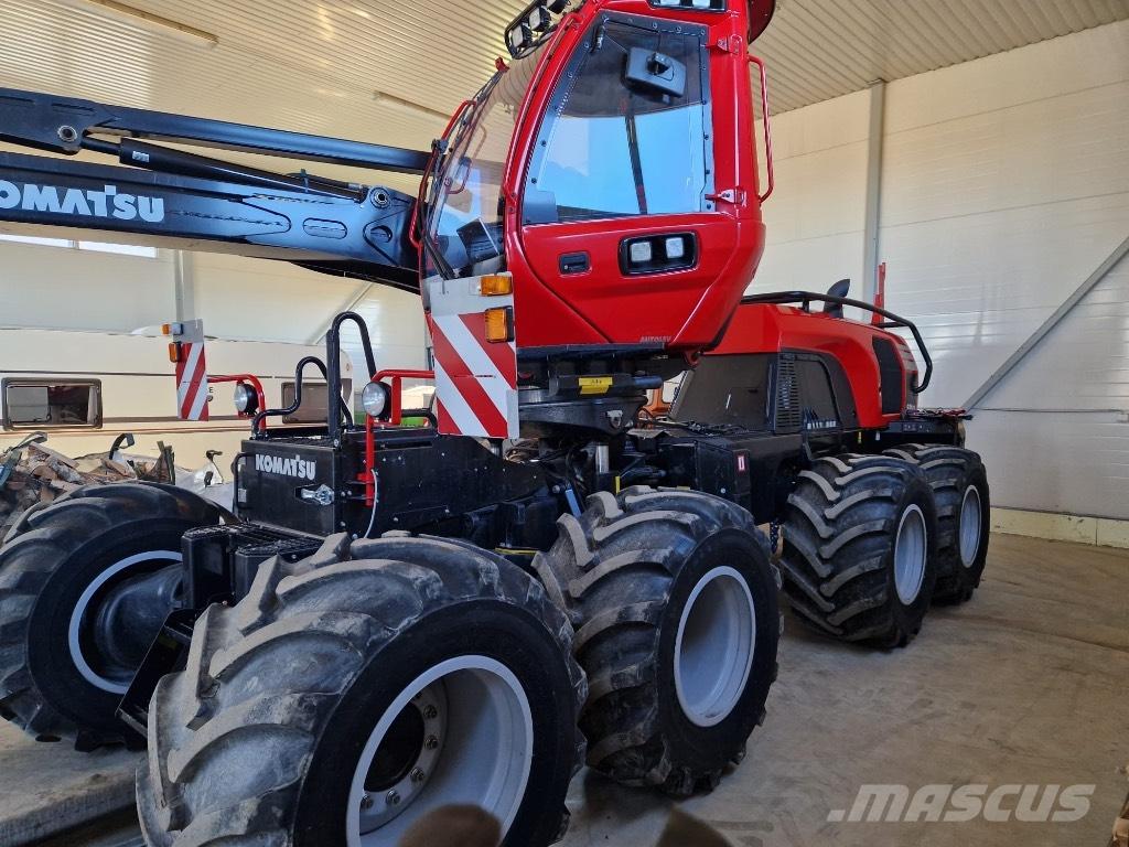 Komatsu 931 XC Harvesters