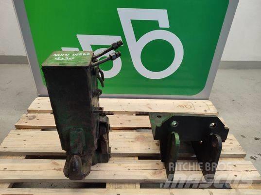 John Deere 3220 hook Cabins and interior