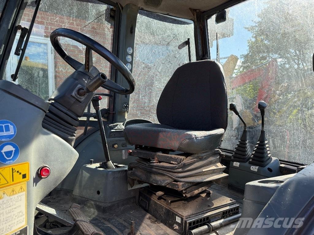New Holland NH 95 Backhoe