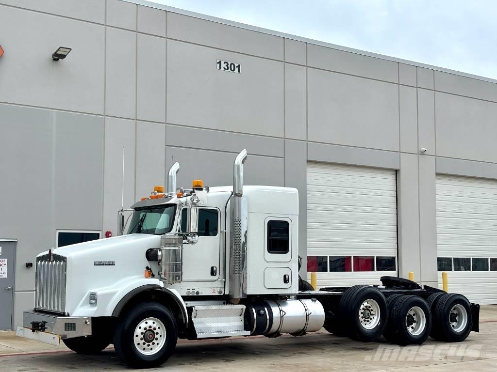 Kenworth T 800 Prime Movers