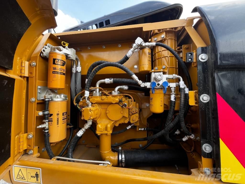 CAT 320 D2L Crawler excavators