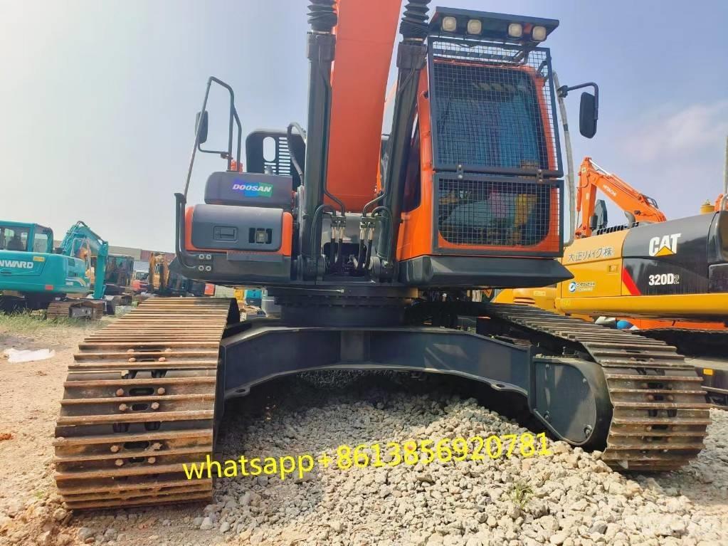 Doosan DX 225 Crawler excavators