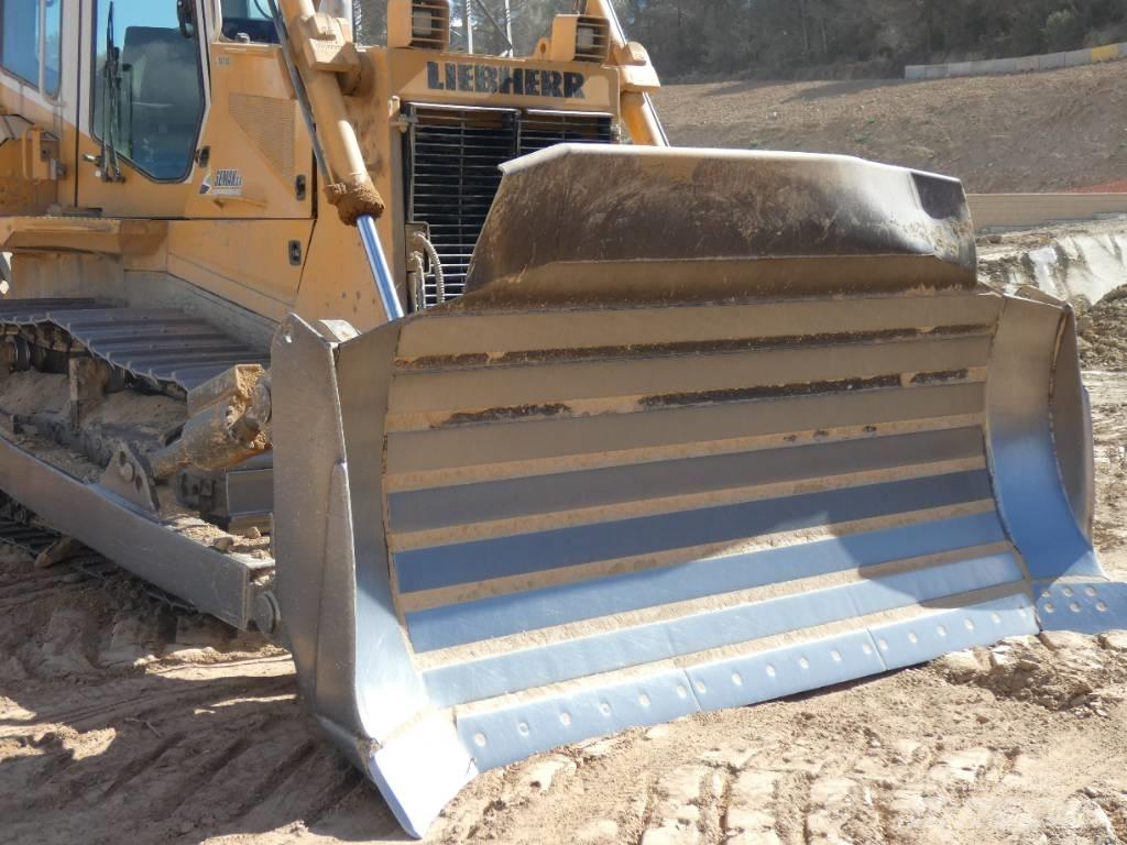 Liebherr 734 LGP Crawler dozers