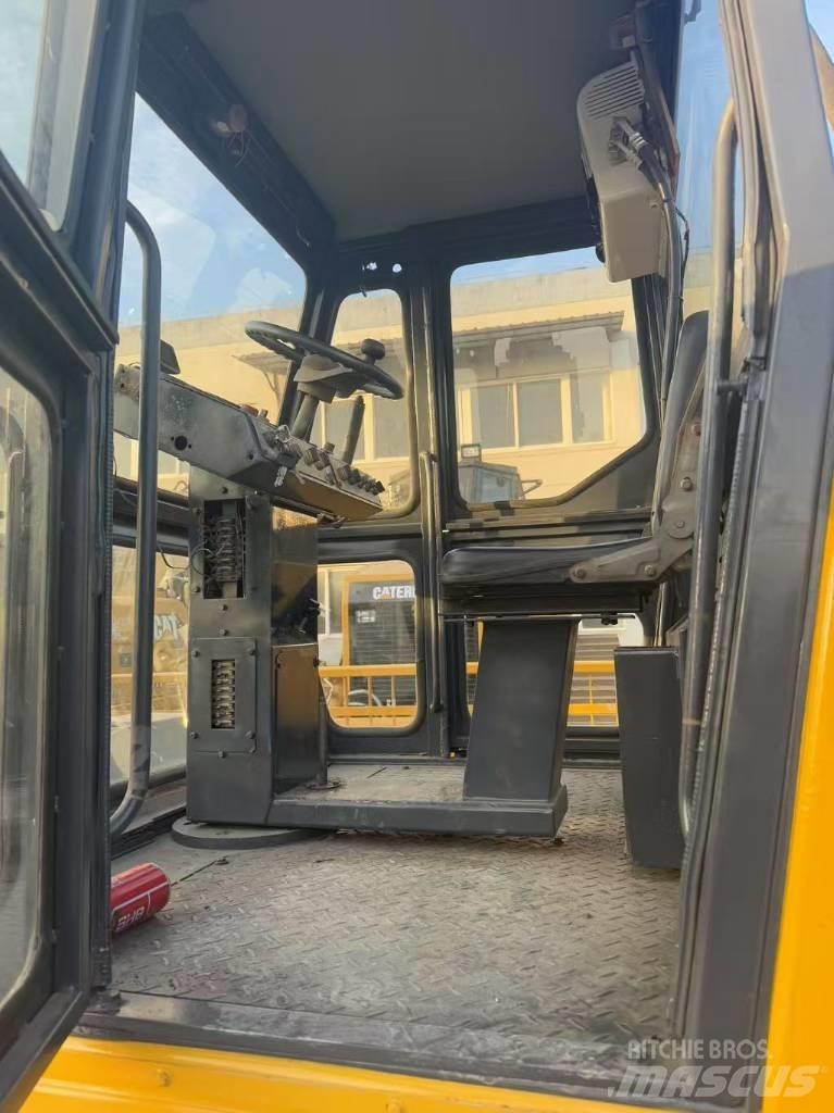 Dynapac CC 211 Twin drum rollers