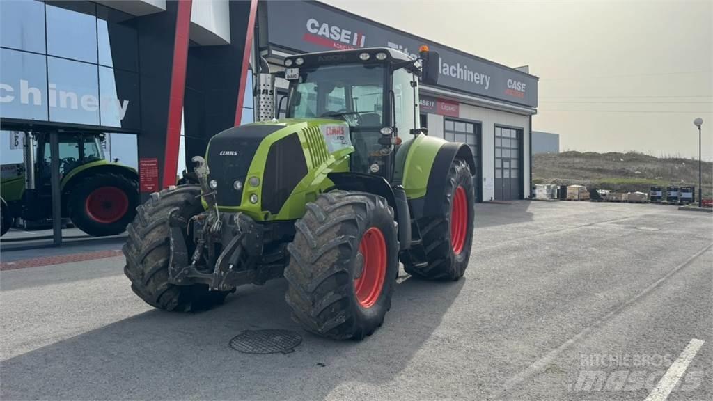 CLAAS Axion 820 Tractors