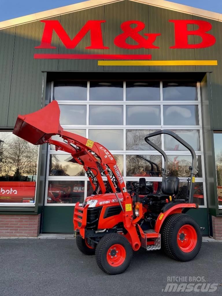 Kubota B1181 Compact tractors