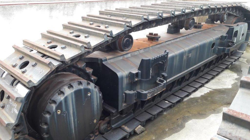 Hitachi ZX500LC-3 Chassis and suspension