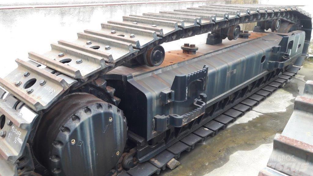 Hitachi ZX500LC-3 Chassis and suspension