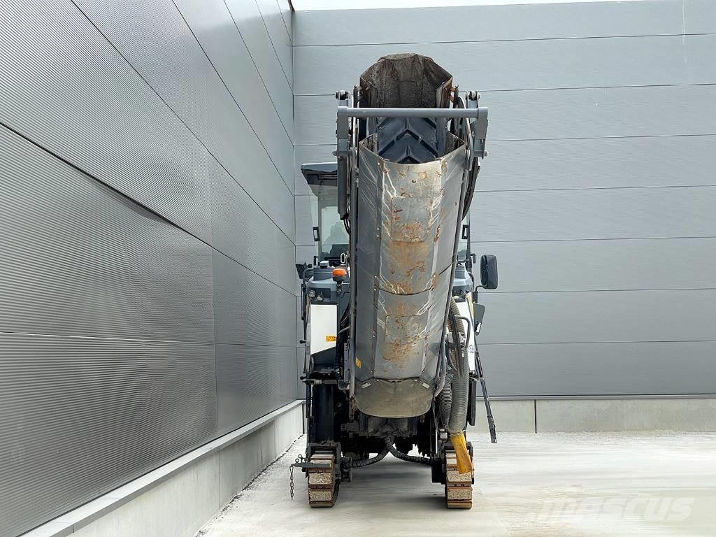 Wirtgen W 150 CFI Asphalt cold milling machines