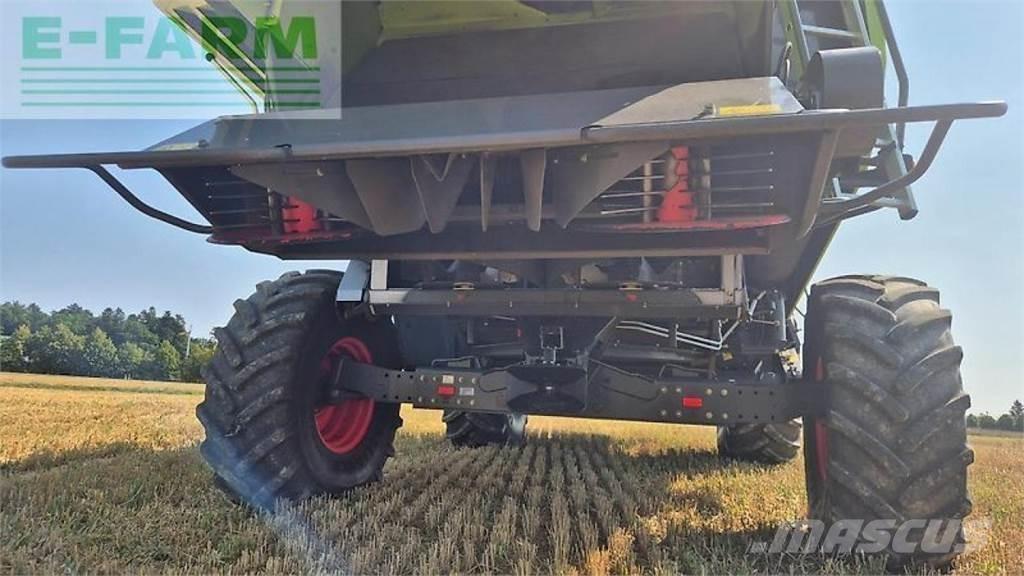 CLAAS tucano 570 Combine harvesters