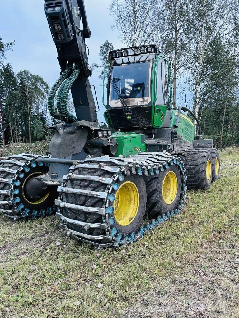 John Deere 1170G 8W Harvesters