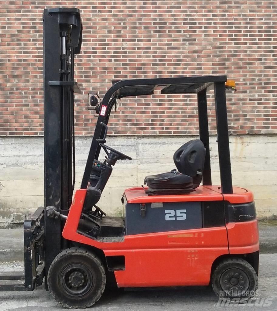 Toyota FBMF25 Electric forklift trucks