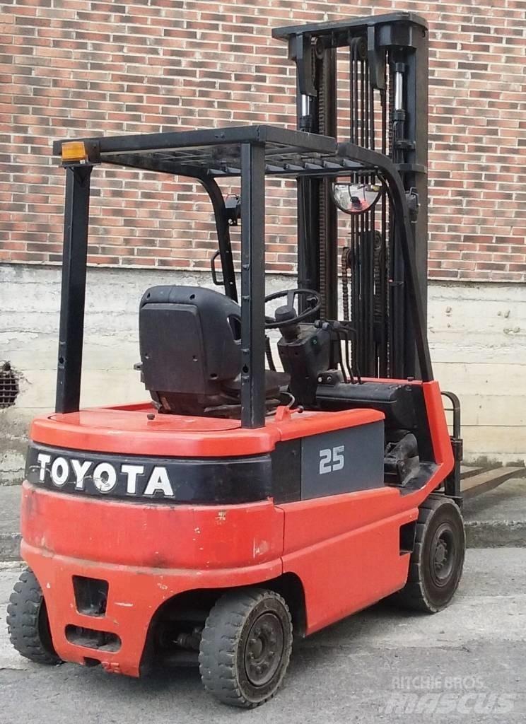 Toyota FBMF25 Electric forklift trucks