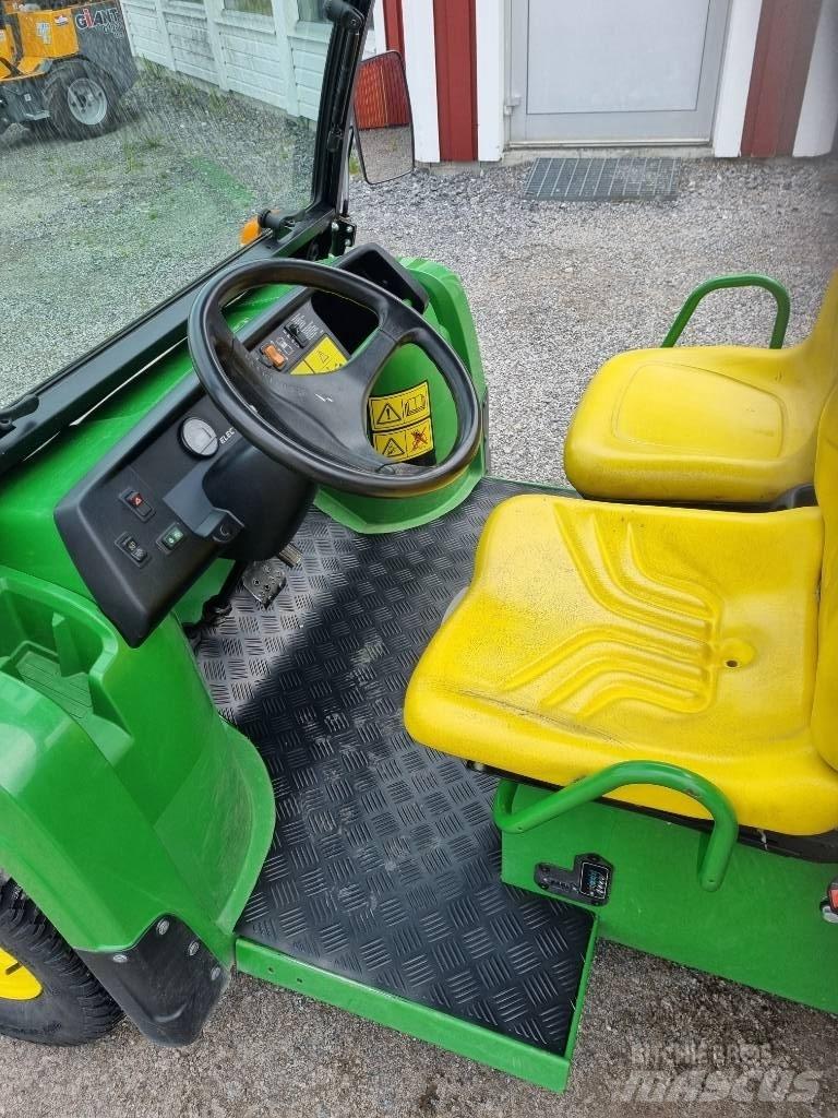 John Deere Gator TE Utility machines