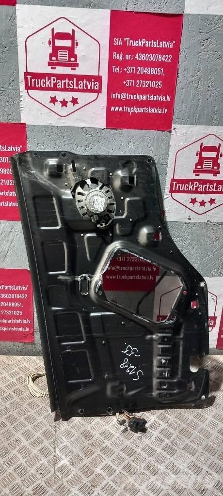Scania R 440    1534511 Cabins and interior