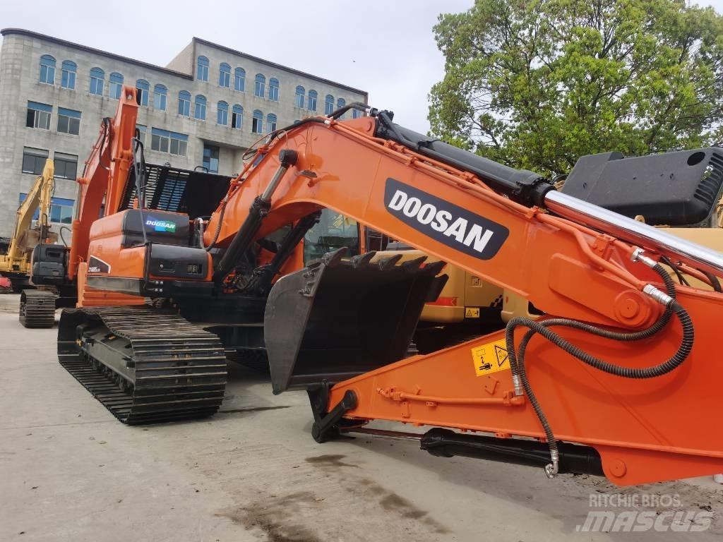 Doosan DX 225LC-9C Crawler excavators