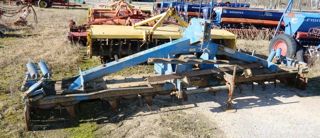 Rabe 400 Cultivators