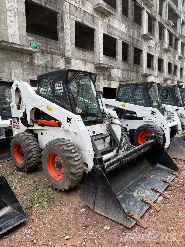 Bobcat S 300 Skid steer loaders