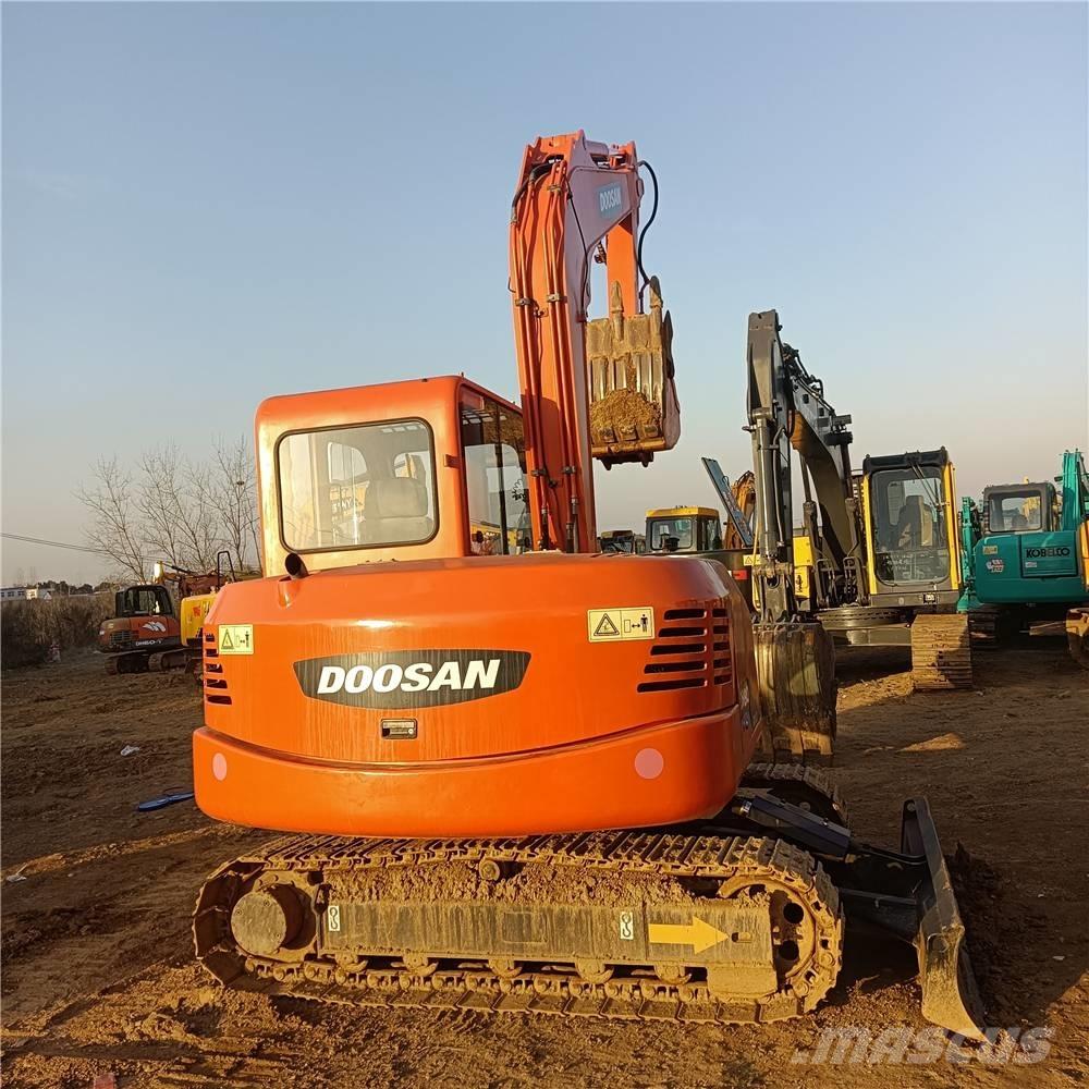 Doosan DH80G Mini excavators  7t - 12t