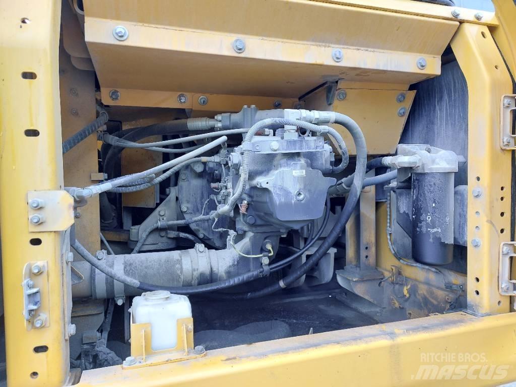 Komatsu PC360LC-11 Crawler excavators