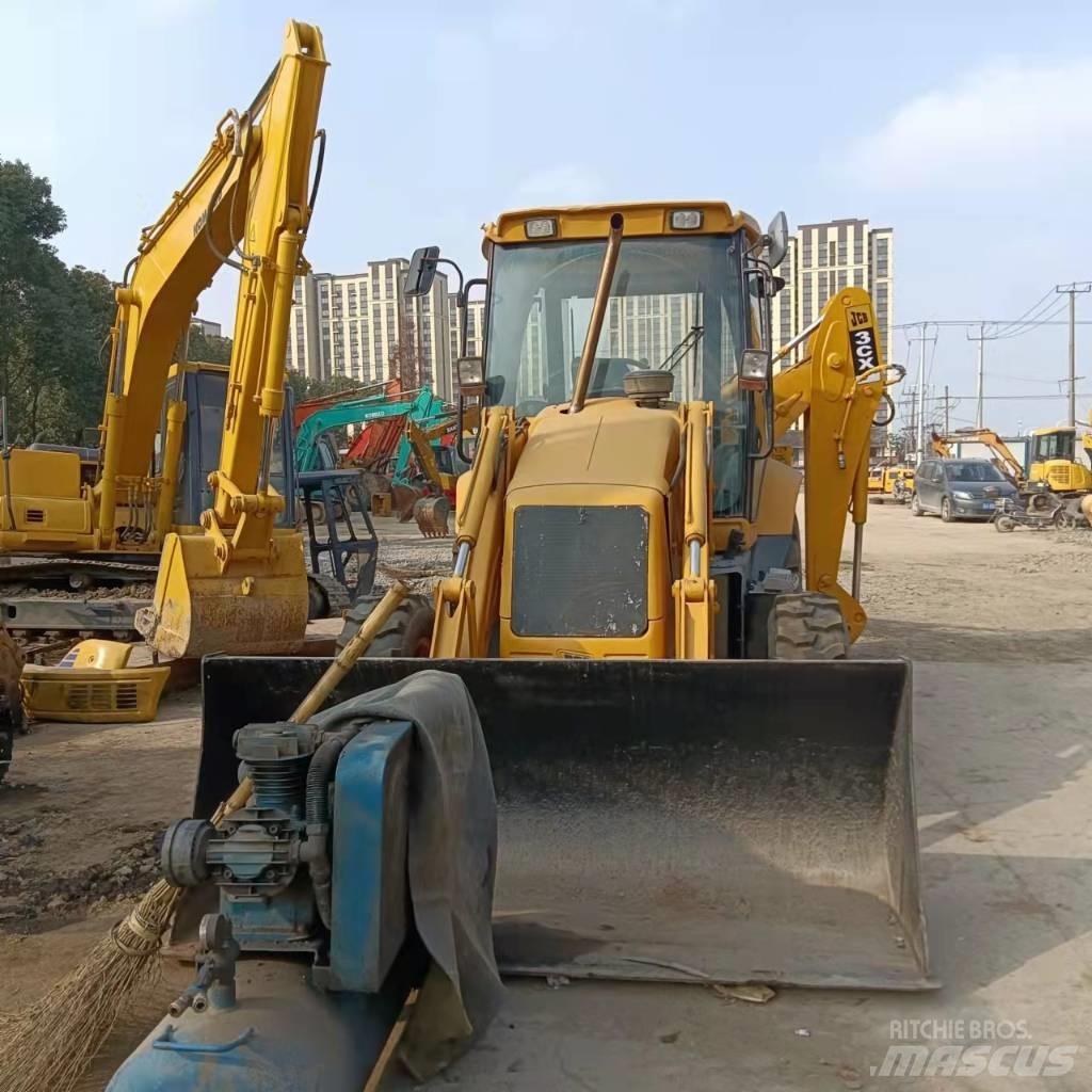 JCB 3CX Backhoe