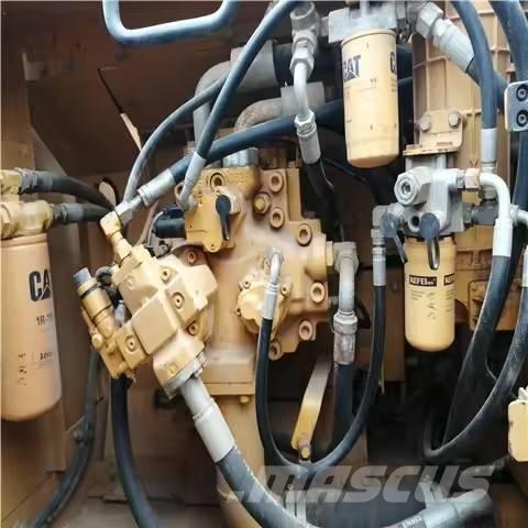 CAT 340 Crawler excavators