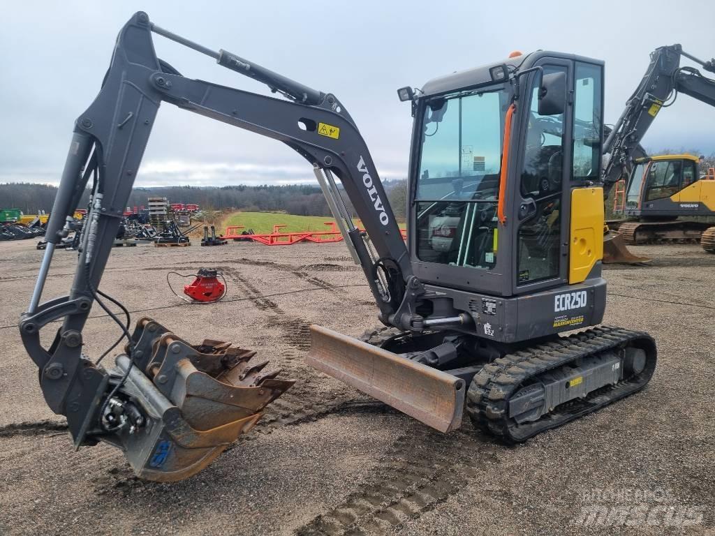 Volvo ECR25 D Mini excavators < 7t (Mini diggers)