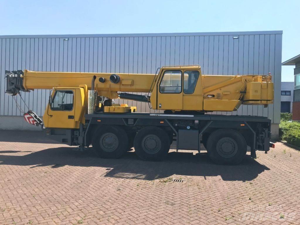 Grove GMK 3050 All terrain cranes