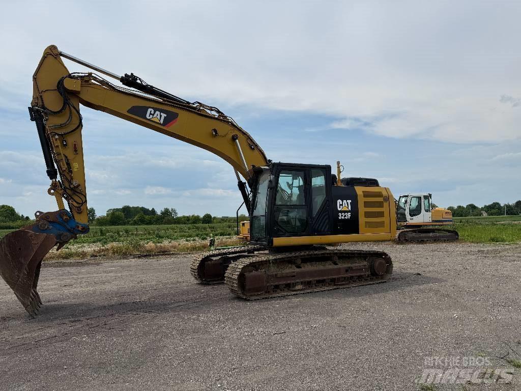CAT 323 F L Crawler excavators