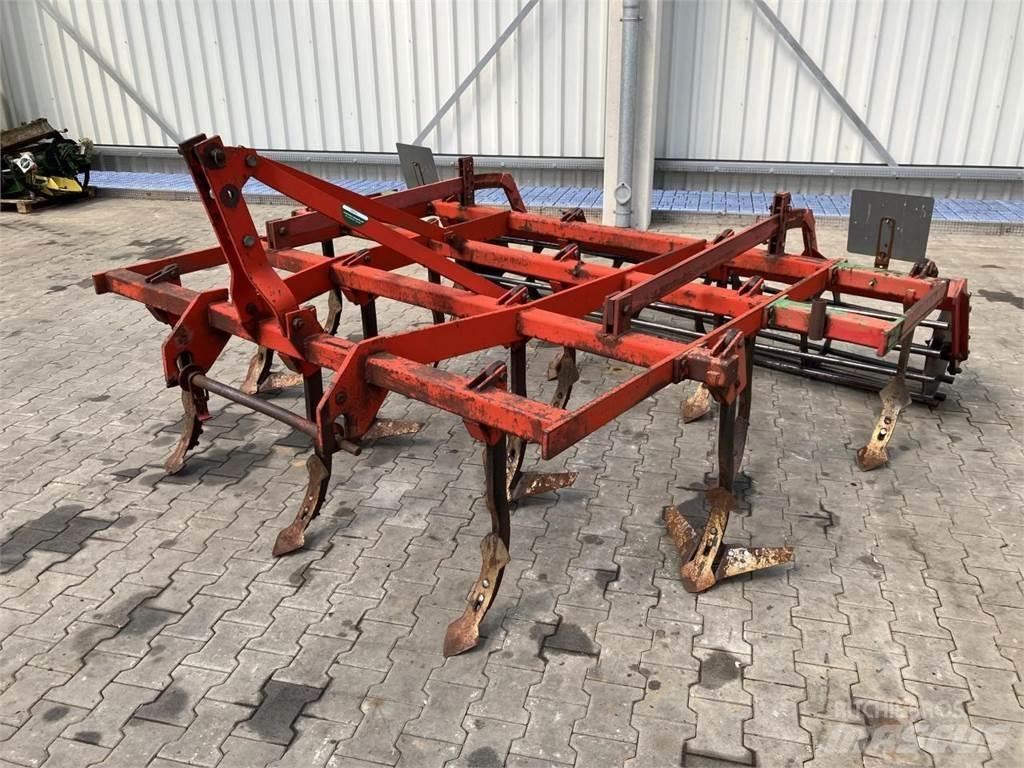 Becker Grubber 3m Cultivators