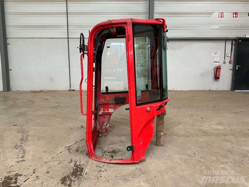 Yanmar Vio 25-6 Cabins and interior