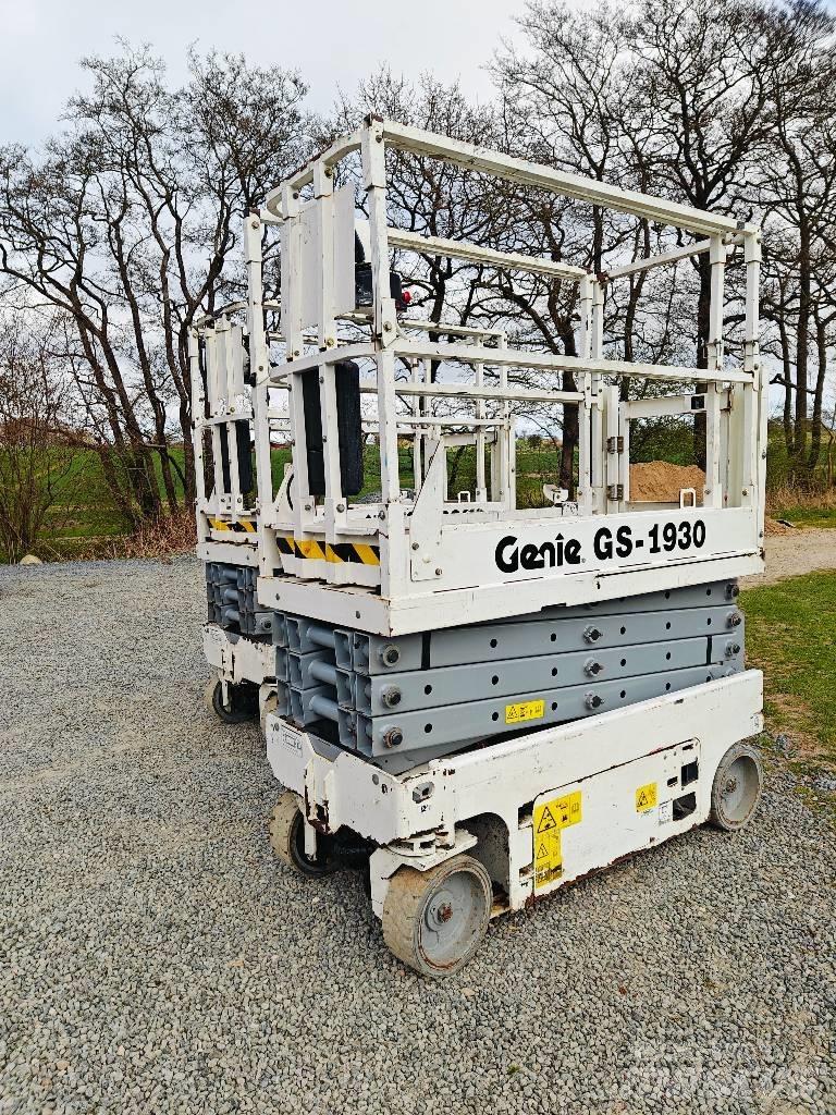 Genie 1930 Scissor lifts