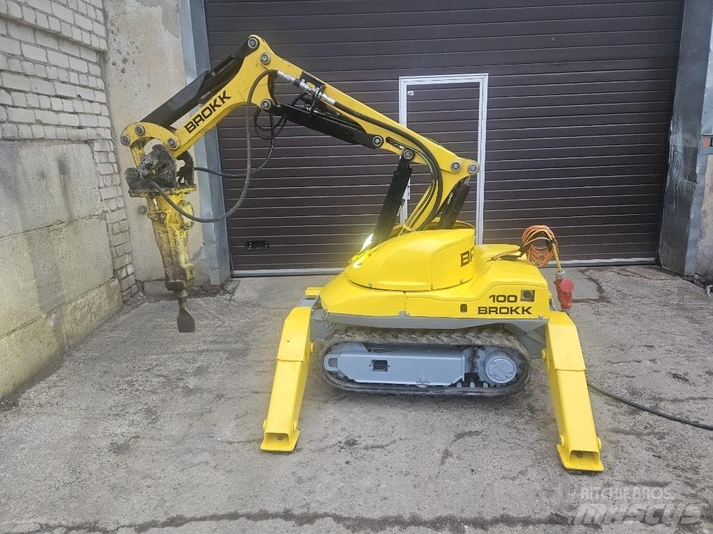 Brokk 100 Demolition excavators