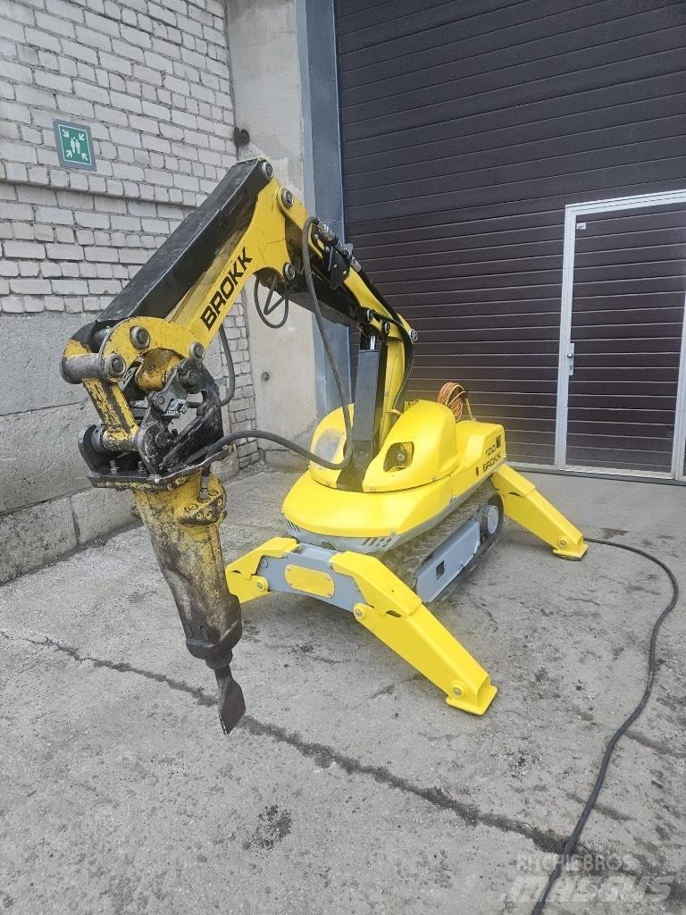 Brokk 100 Demolition excavators