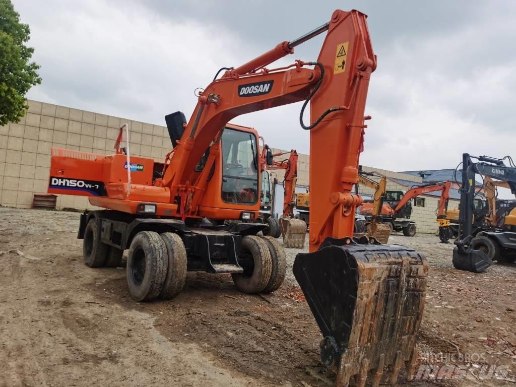 Doosan DH 150 W-7 Wheeled excavators