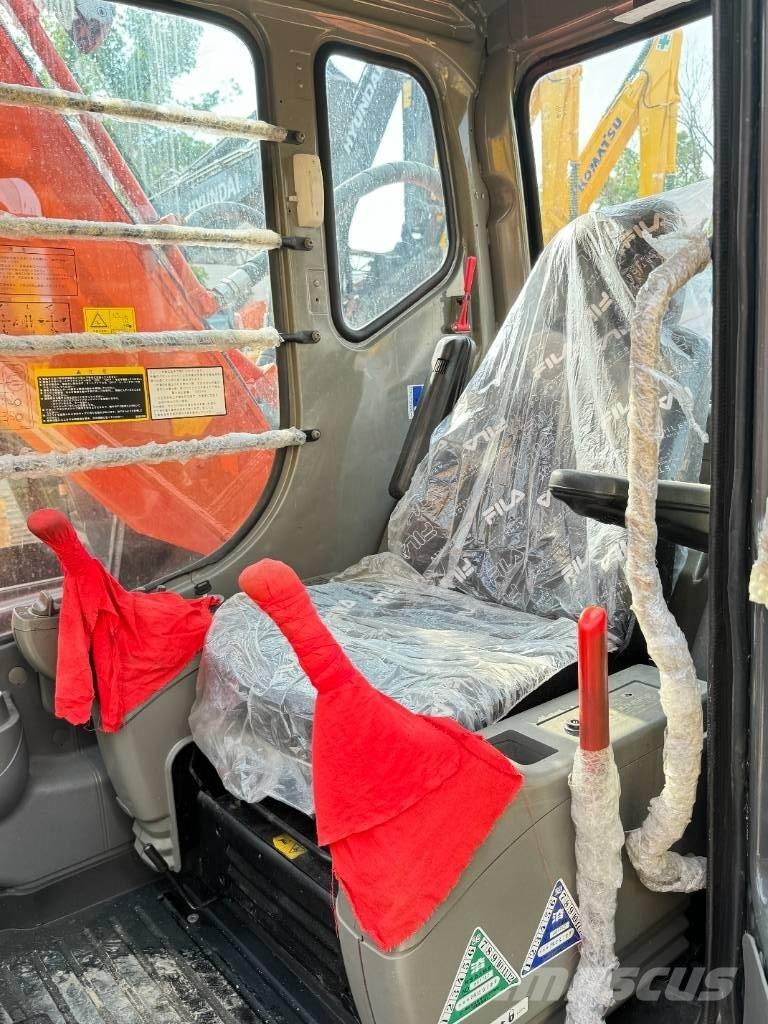 Hitachi ZX 200 Crawler excavators